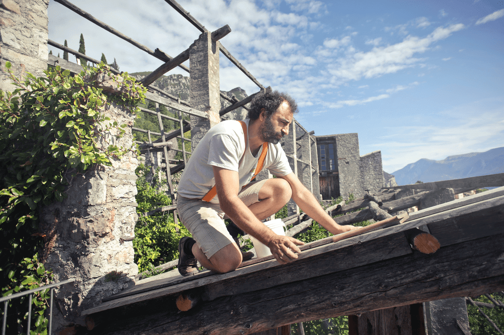 roof repair img